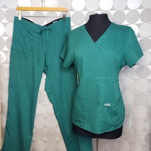 Grey's Anatomy green scrub set size medium